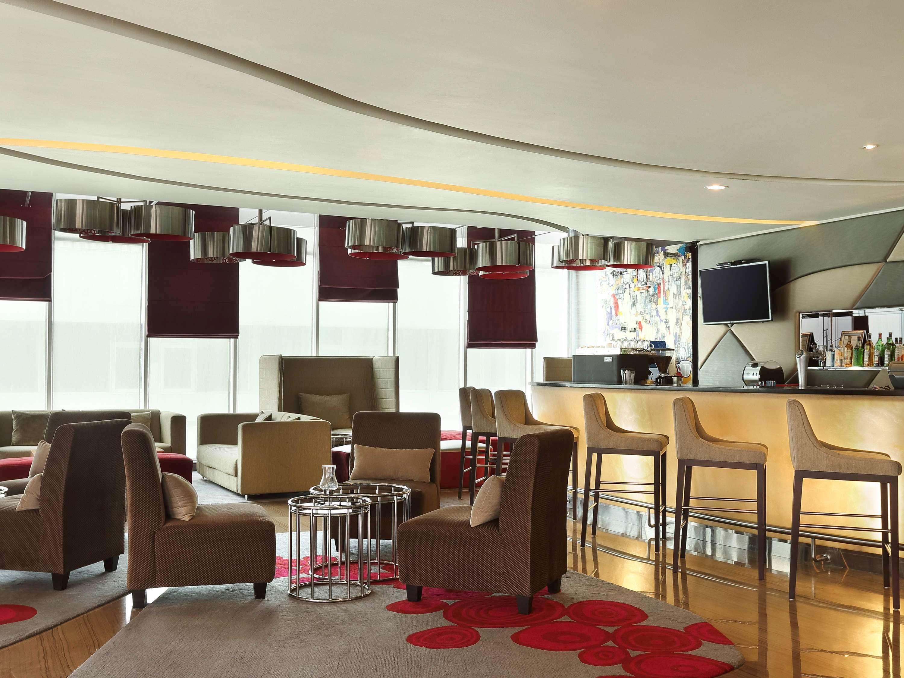 Novotel Jakarta Gajah Mada מראה חיצוני תמונה