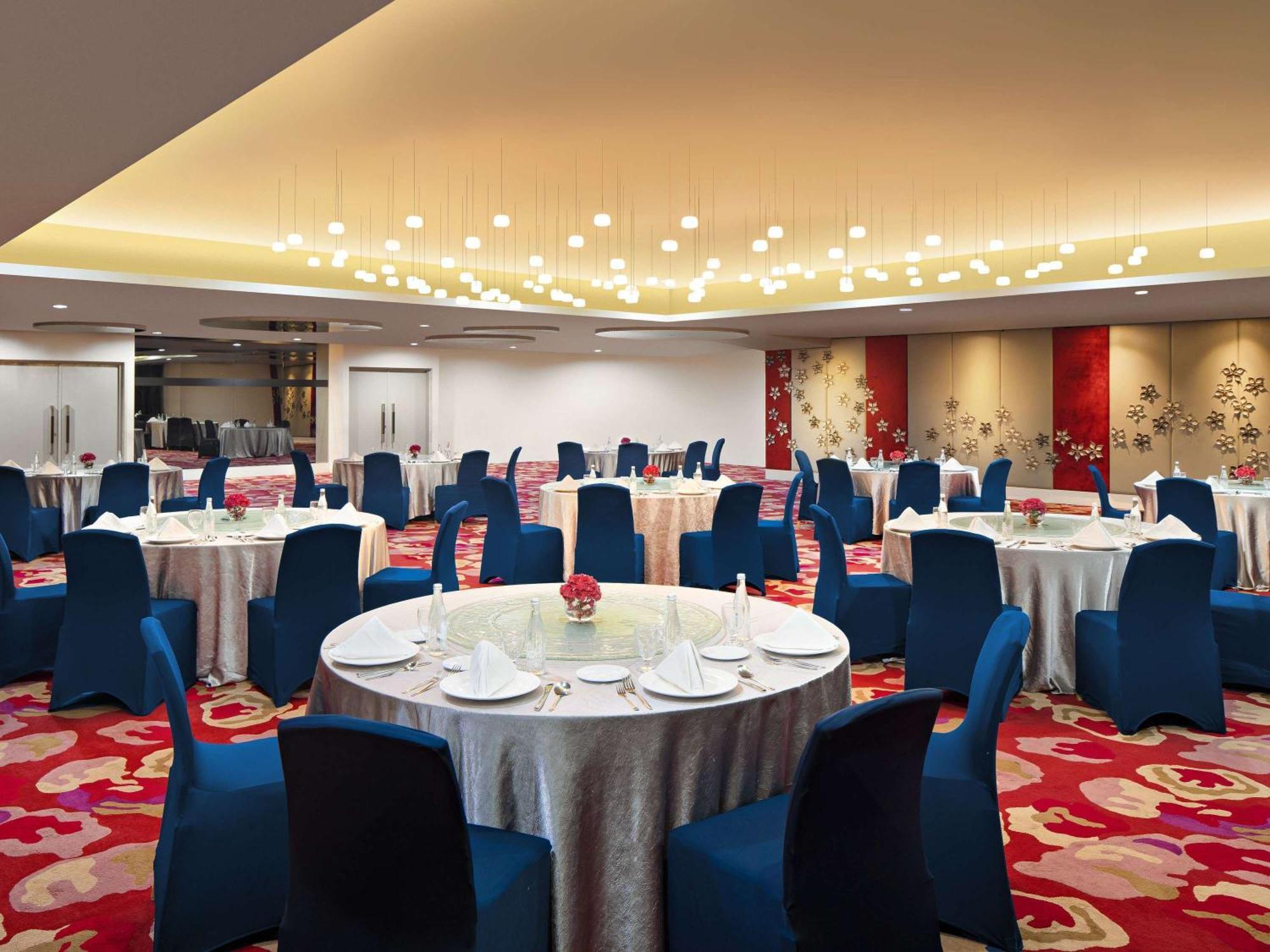 Novotel Jakarta Gajah Mada מראה חיצוני תמונה