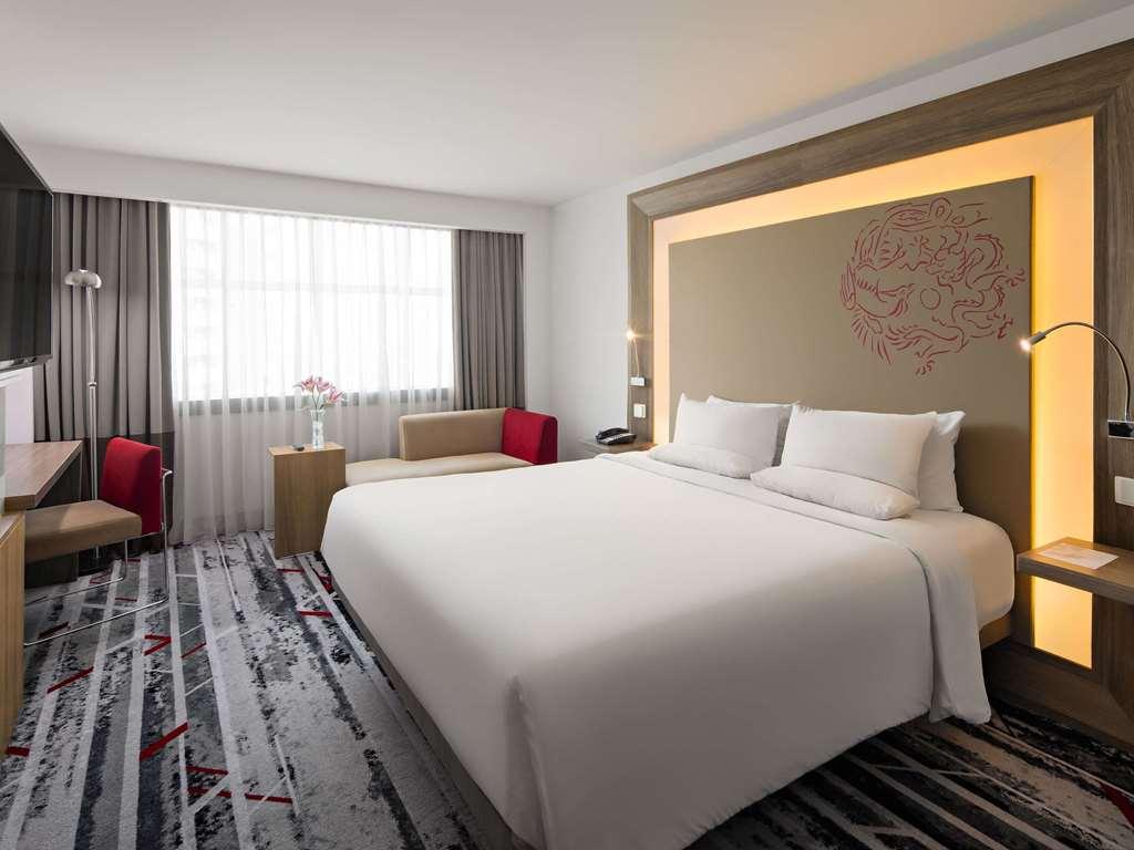 Novotel Jakarta Gajah Mada חדר תמונה