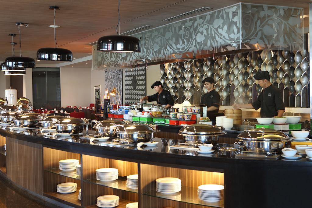 Novotel Jakarta Gajah Mada מראה חיצוני תמונה