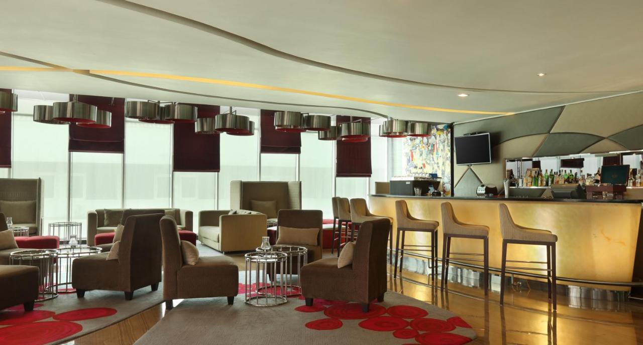 Novotel Jakarta Gajah Mada מראה חיצוני תמונה